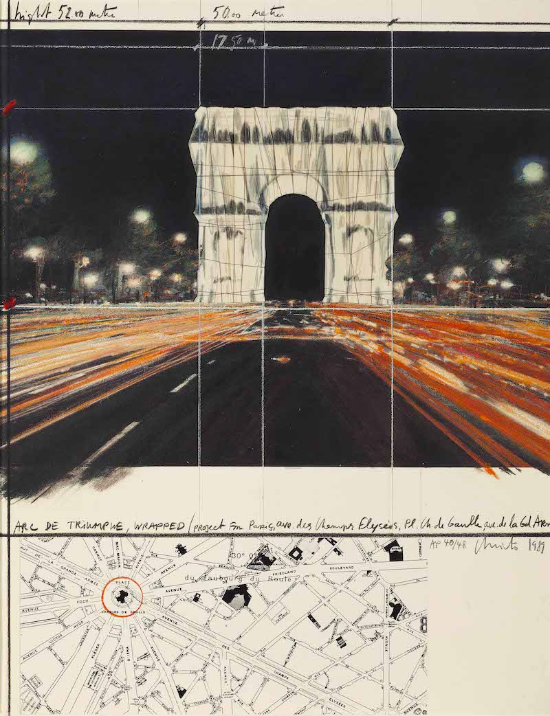 L'Arc de Triomphe empaqueté par l'équipe Christo et Jeanne-Claude du 18 septembre au 3 octobre 2021